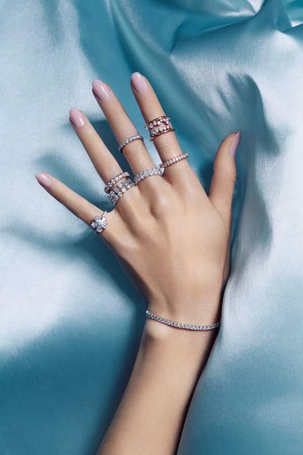 #makeupartist #nails #jewelry #makeupartistwuppertal #makeupartistdüsseldorf #diamonds #labgrowndiamonds #astorinomakeup